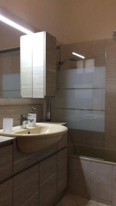 Tonyman Apartment 1 بولونيا المظهر الخارجي الصورة
