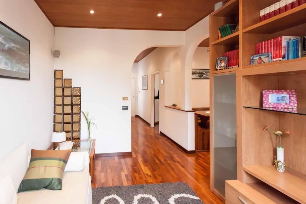 Tonyman Apartment 1 بولونيا المظهر الخارجي الصورة